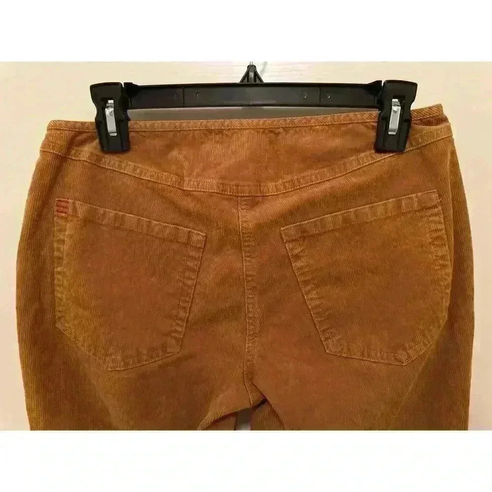 Urban Oufitters BDG Flare Corduroy - Picture 5 of 6